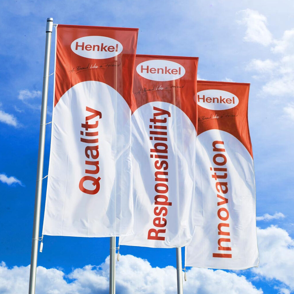 LShape-Flags-Printing-with-Stand--IWPrinting